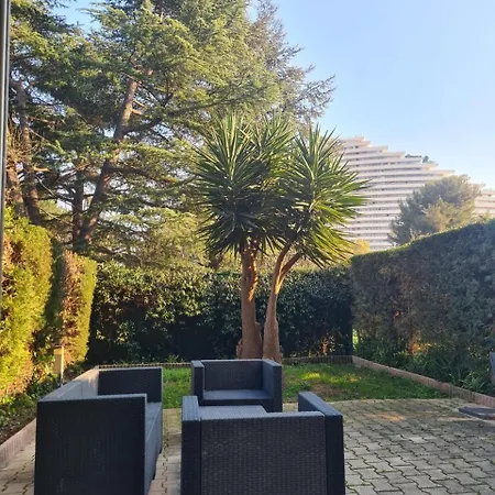 Superbe Deux Pieces 2 Personnes Apartman Villeneuve-Loubet